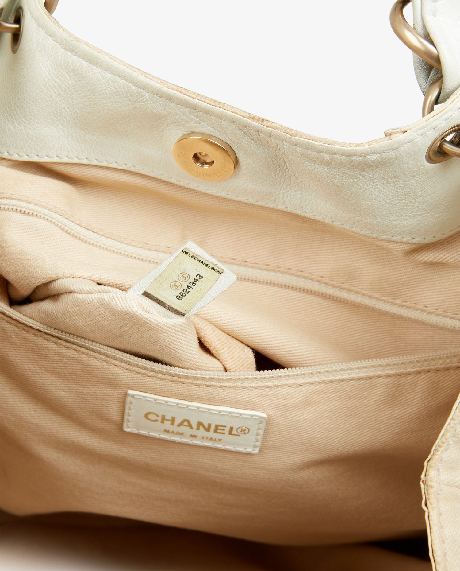 Chanel beige canvas and leather bag - Image 8