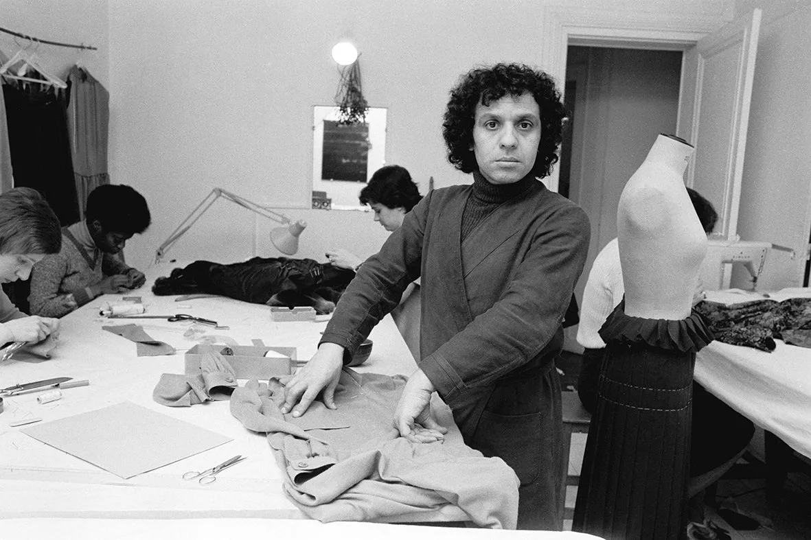 Working out of a modest appartment in central Paris, the Tunisian high fashion designer Azzedine Alaia makes custom clothes, giving each creation all the loving care needed to make a master piece. Paris, FRANCE - 07/01/1976./Credit:MUUS/SIPA/1703121630