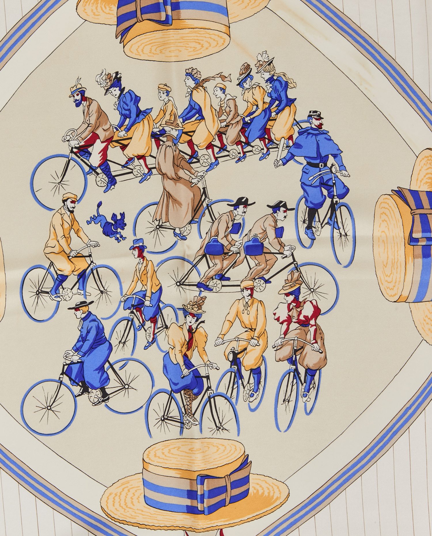 Carré Hermès soie " Les Bécanes" - Image 3